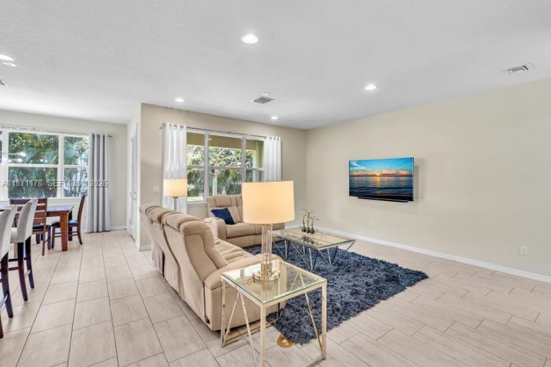 4353 Large Leaf Ln, Hollywood, FL 33021 Photo