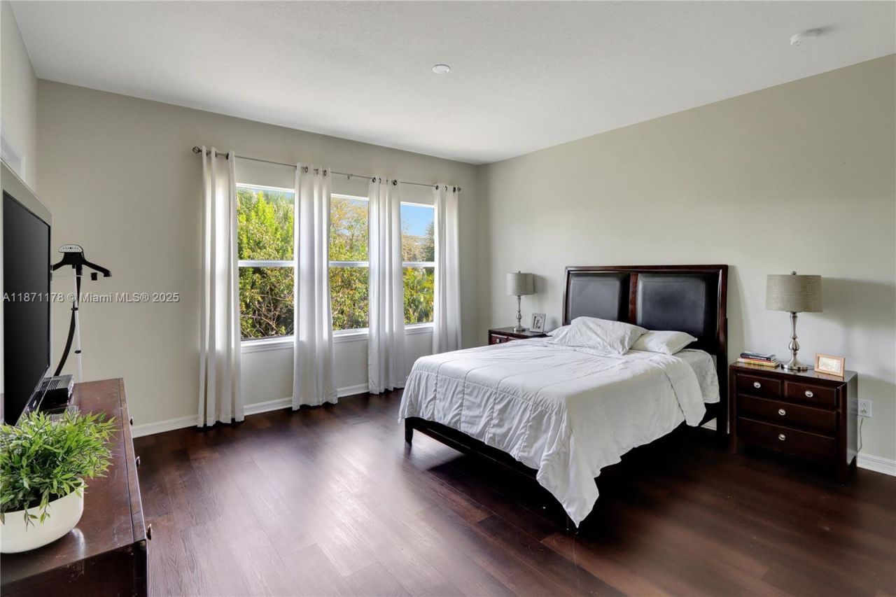 4353 Large Leaf Ln, Hollywood, FL 33021 Photo