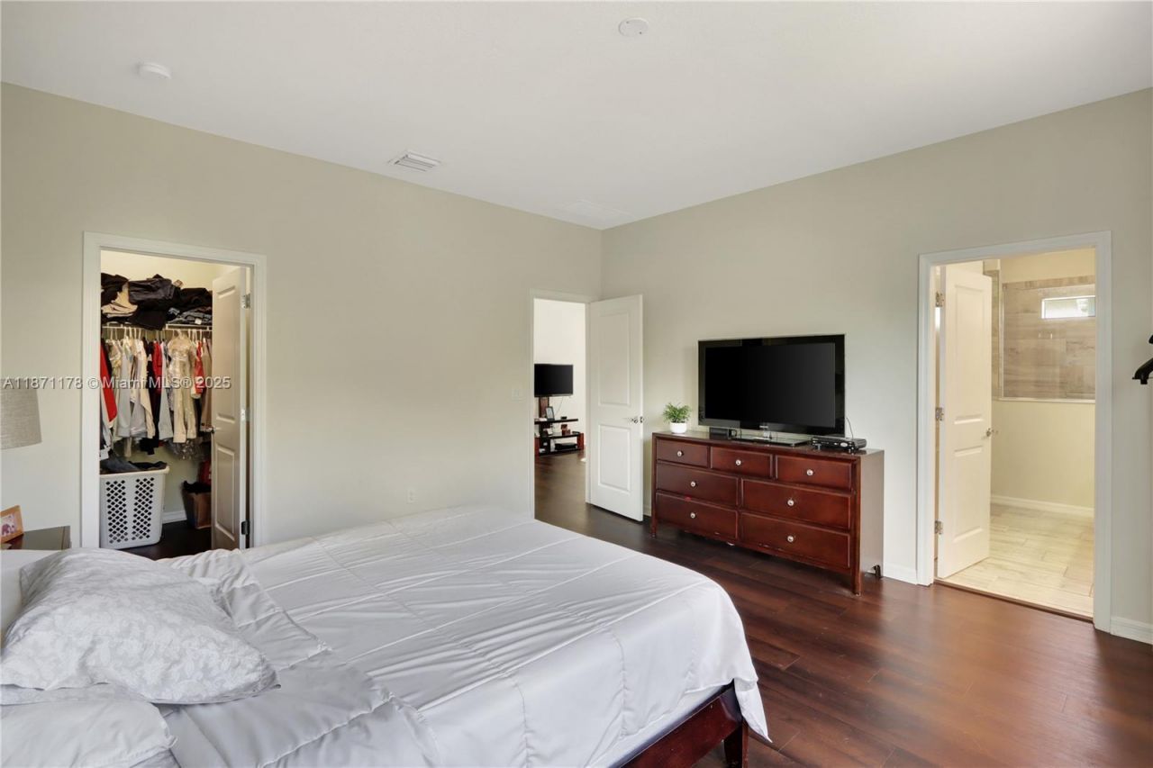 4353 Large Leaf Ln, Hollywood, FL 33021 Photo