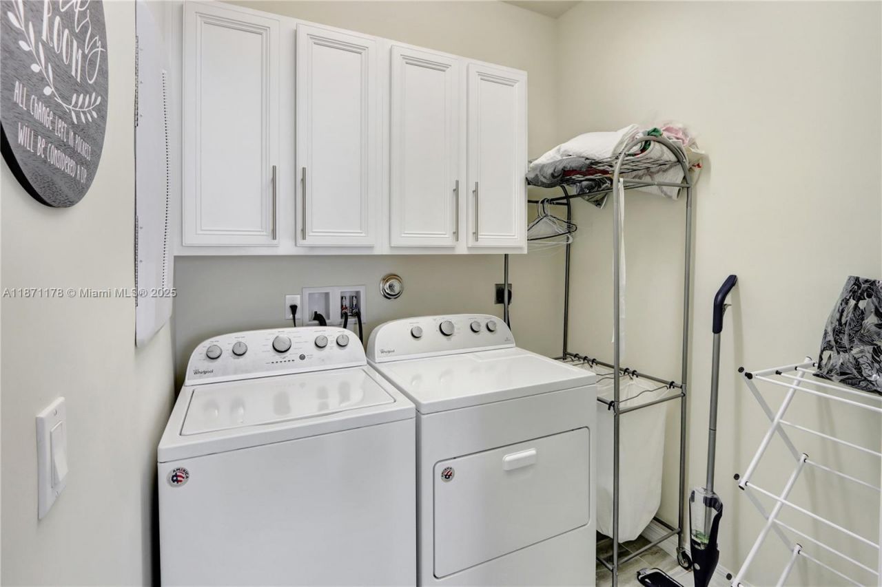 4353 Large Leaf Ln, Hollywood, FL 33021 Photo