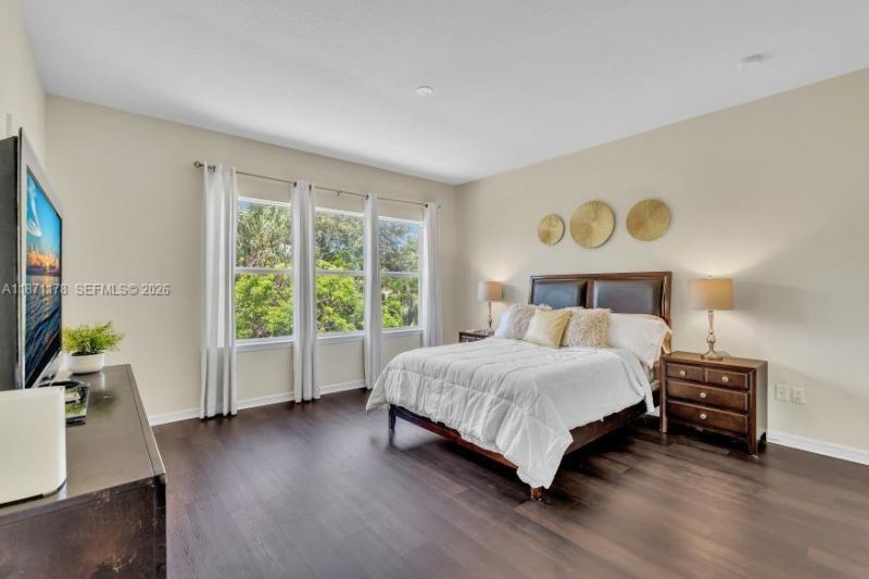 4353 Large Leaf Ln, Hollywood, FL 33021 Photo