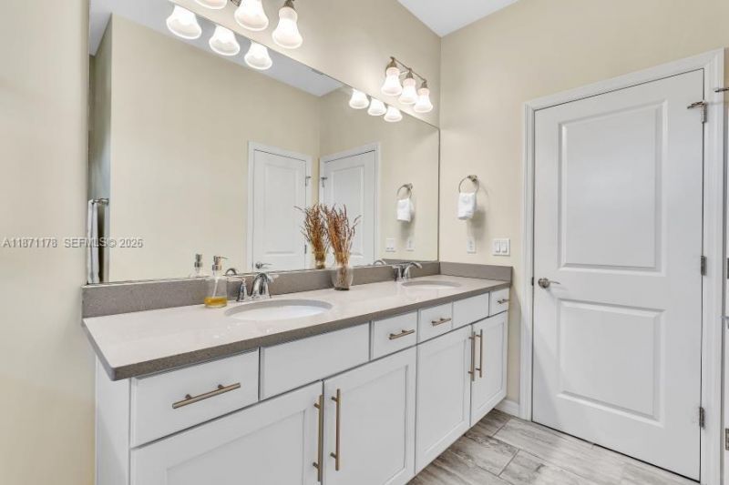 4353 Large Leaf Ln, Hollywood, FL 33021 Photo