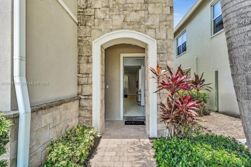 4353 Large Leaf Ln, Hollywood, FL 33021 Photo