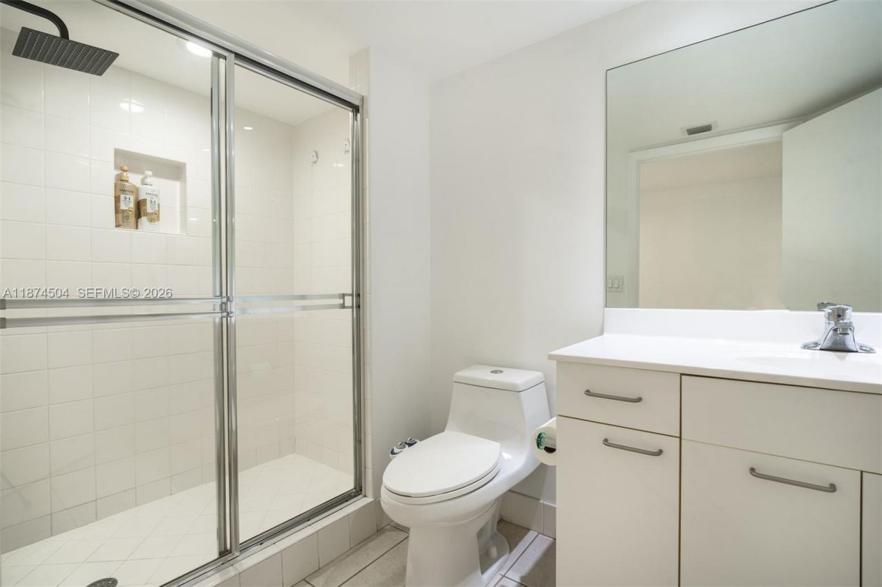 21055 Yacht Club Dr, Unit 605, Aventura, FL 33180 Photo