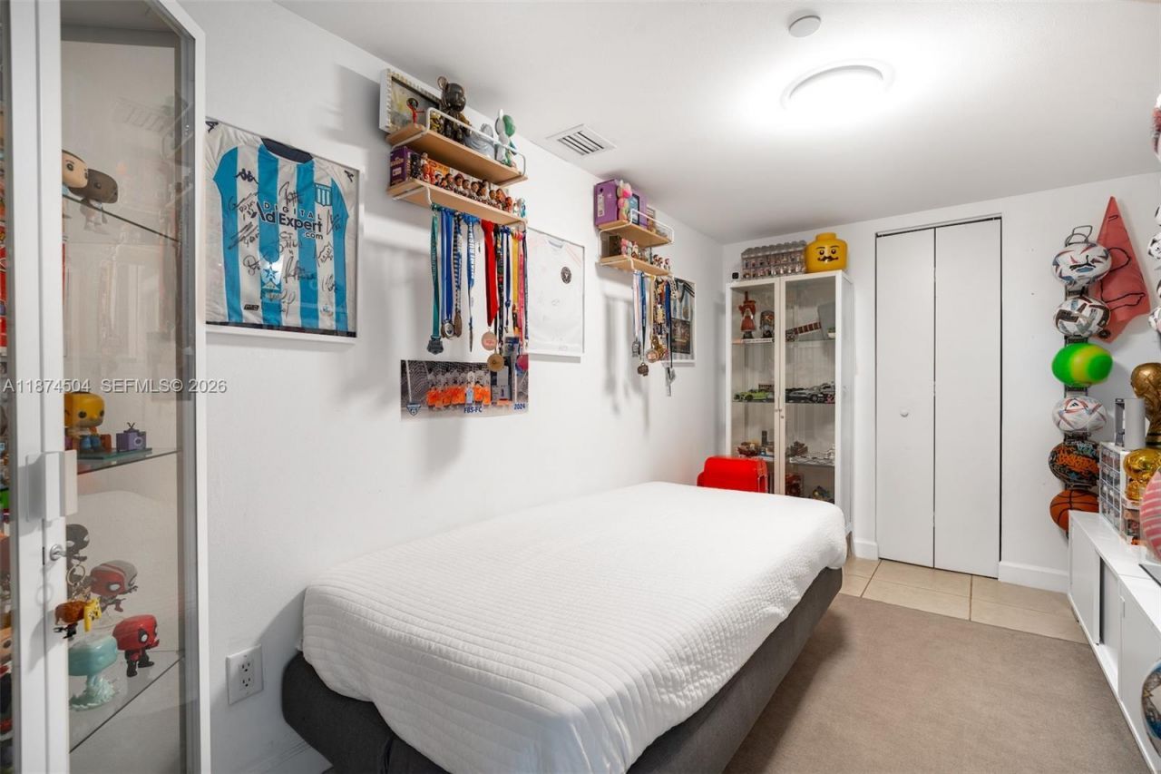 21055 Yacht Club Dr, Unit 605, Aventura, FL 33180 Photo
