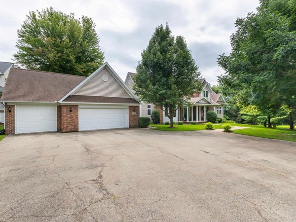 11325 E Golf View Drive, Galena, IA 61036