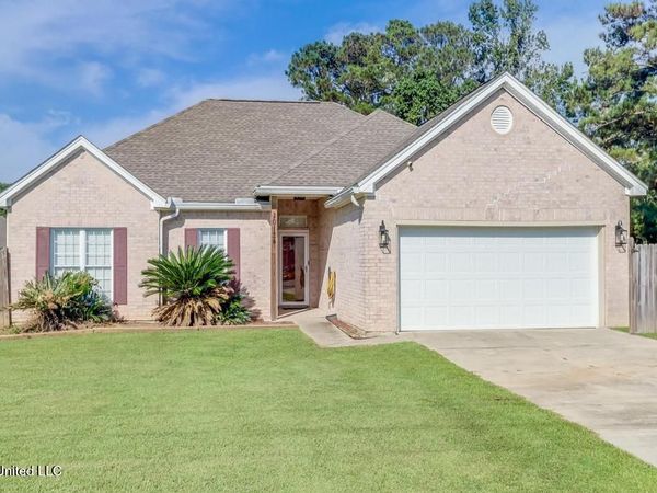 10124 Skyhawk Court, Biloxi, MS 39532
