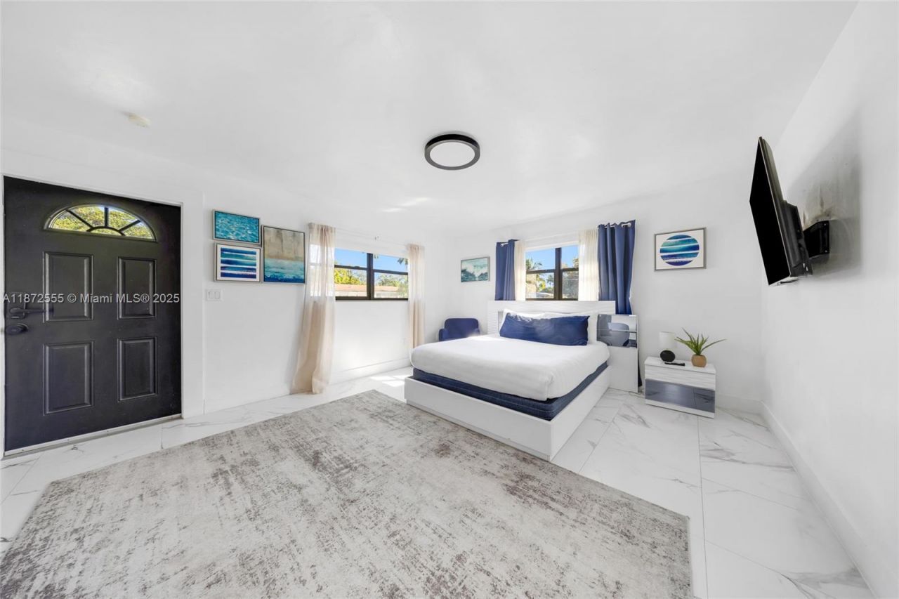 11420 NE 4th Ave, Miami, FL 33161 Photo