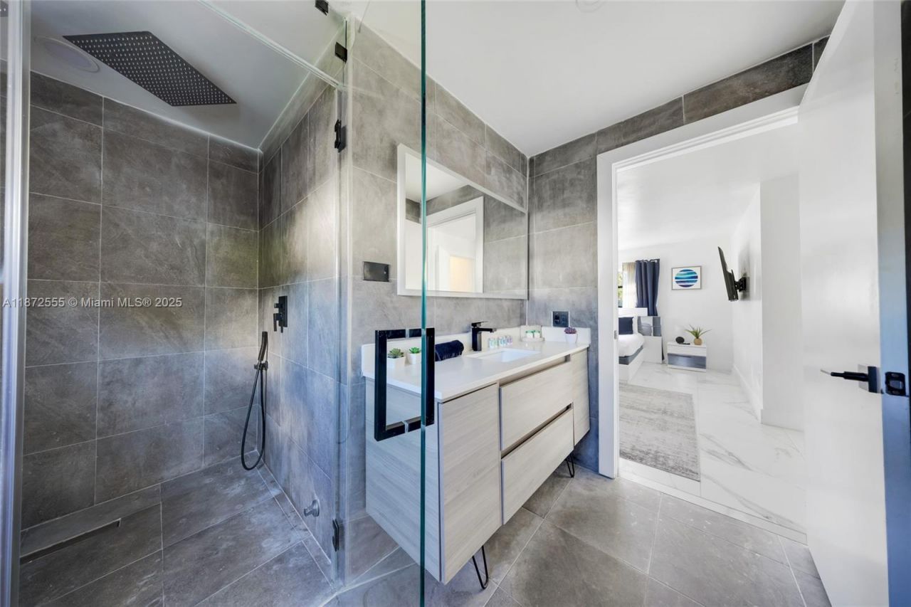 11420 NE 4th Ave, Miami, FL 33161 Photo