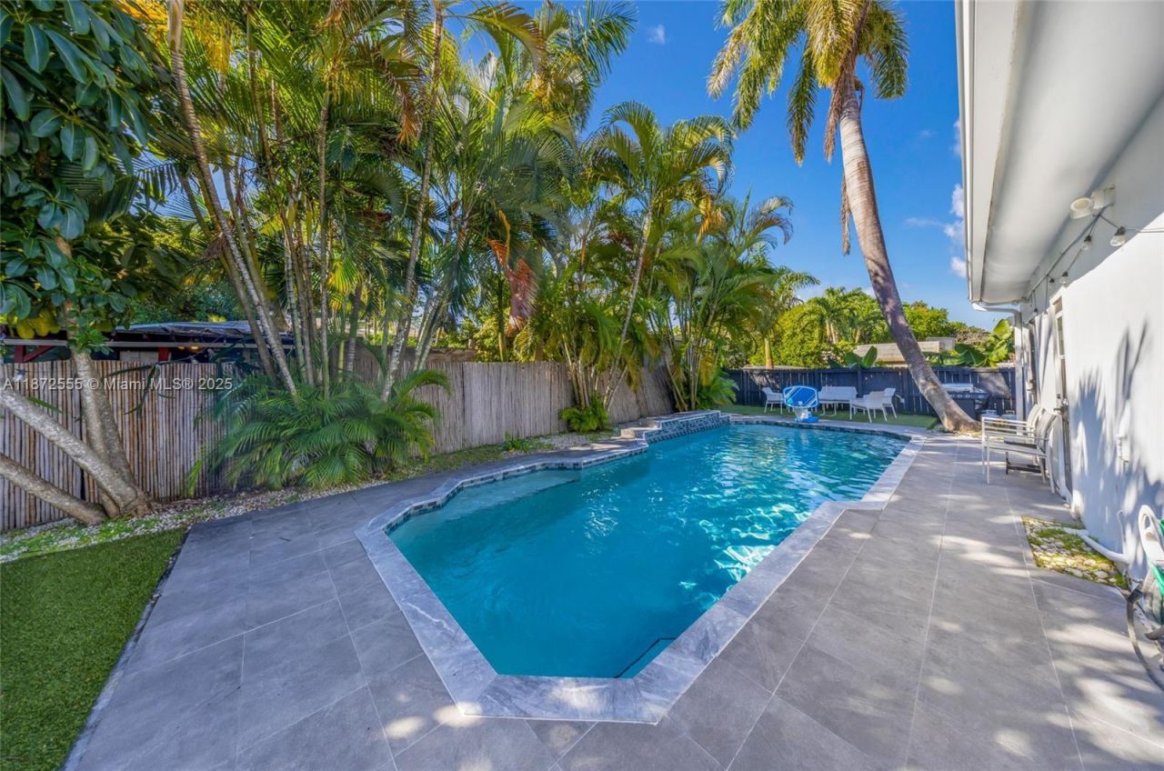 11420 NE 4th Ave, Miami, FL 33161 Photo