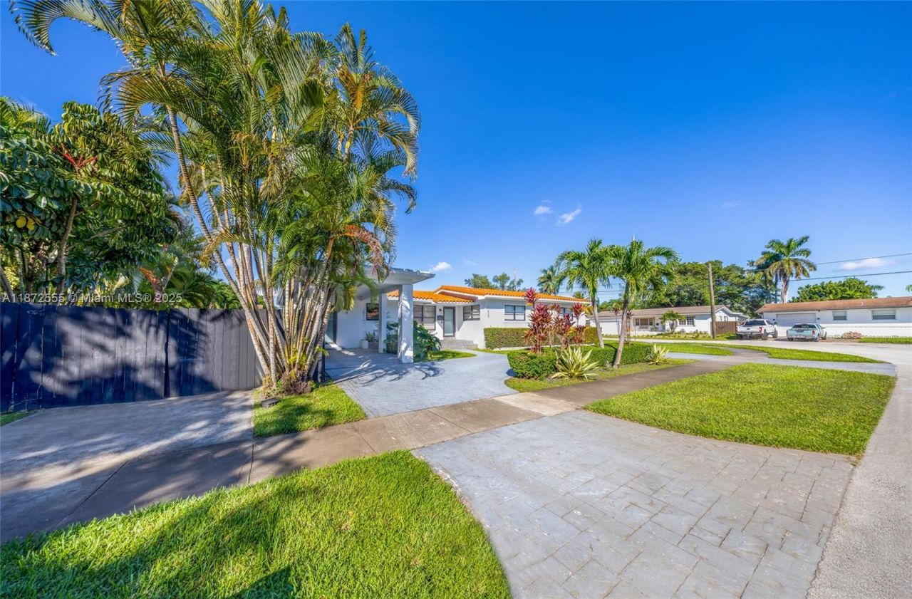 11420 NE 4th Ave, Miami, FL 33161 Photo