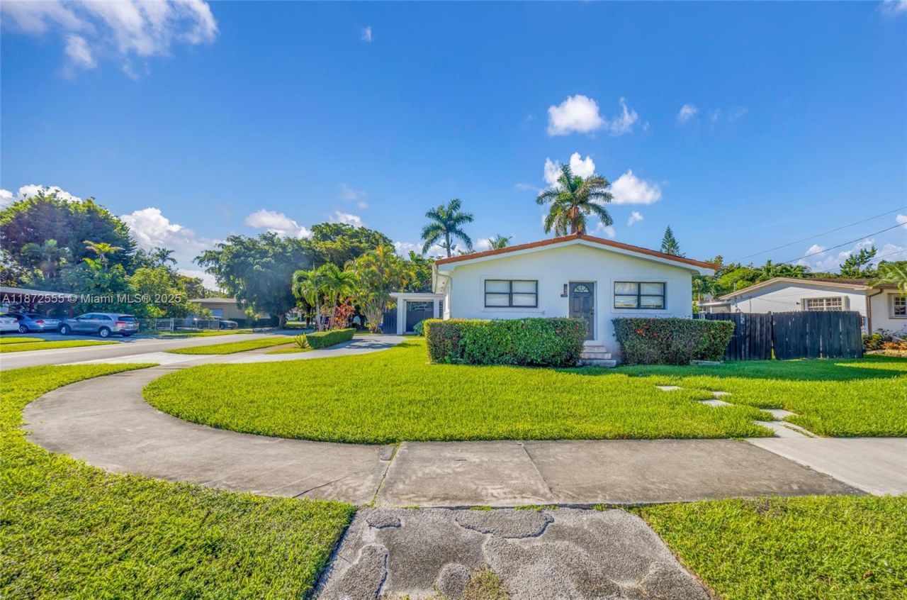 11420 NE 4th Ave, Miami, FL 33161 Photo