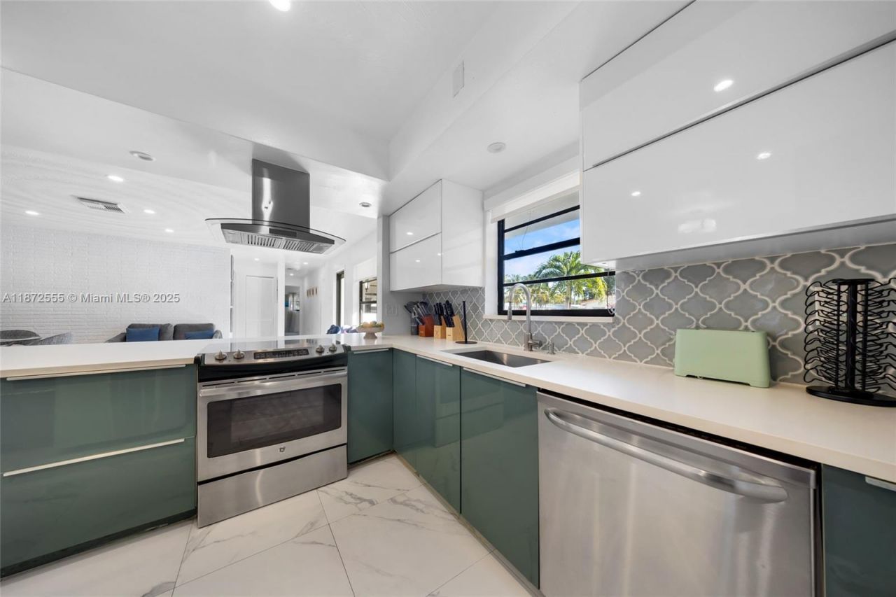 11420 NE 4th Ave, Miami, FL 33161 Photo