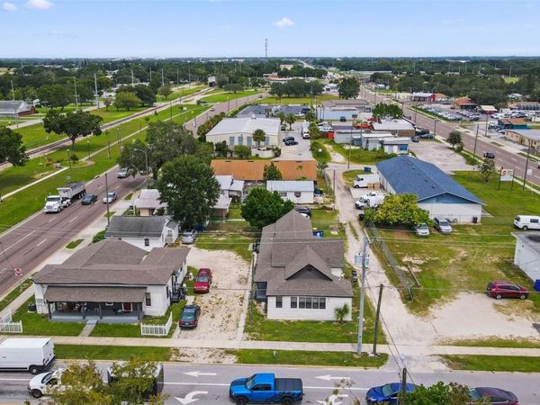 19 W EAGLE AVENUE, EAGLE LAKE, FL 33839