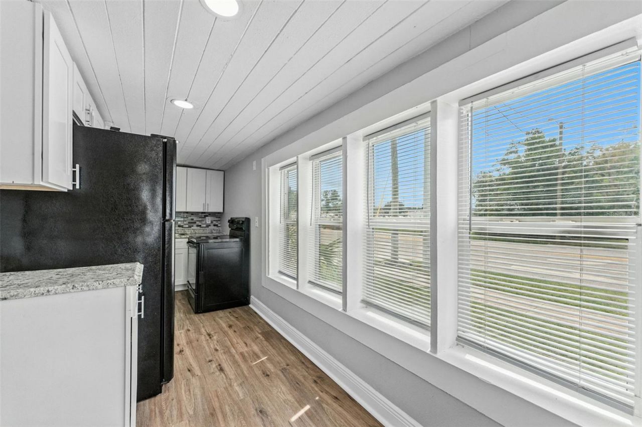 19 W Eagle Avenue, Eagle Lake, FL 33839 Photo