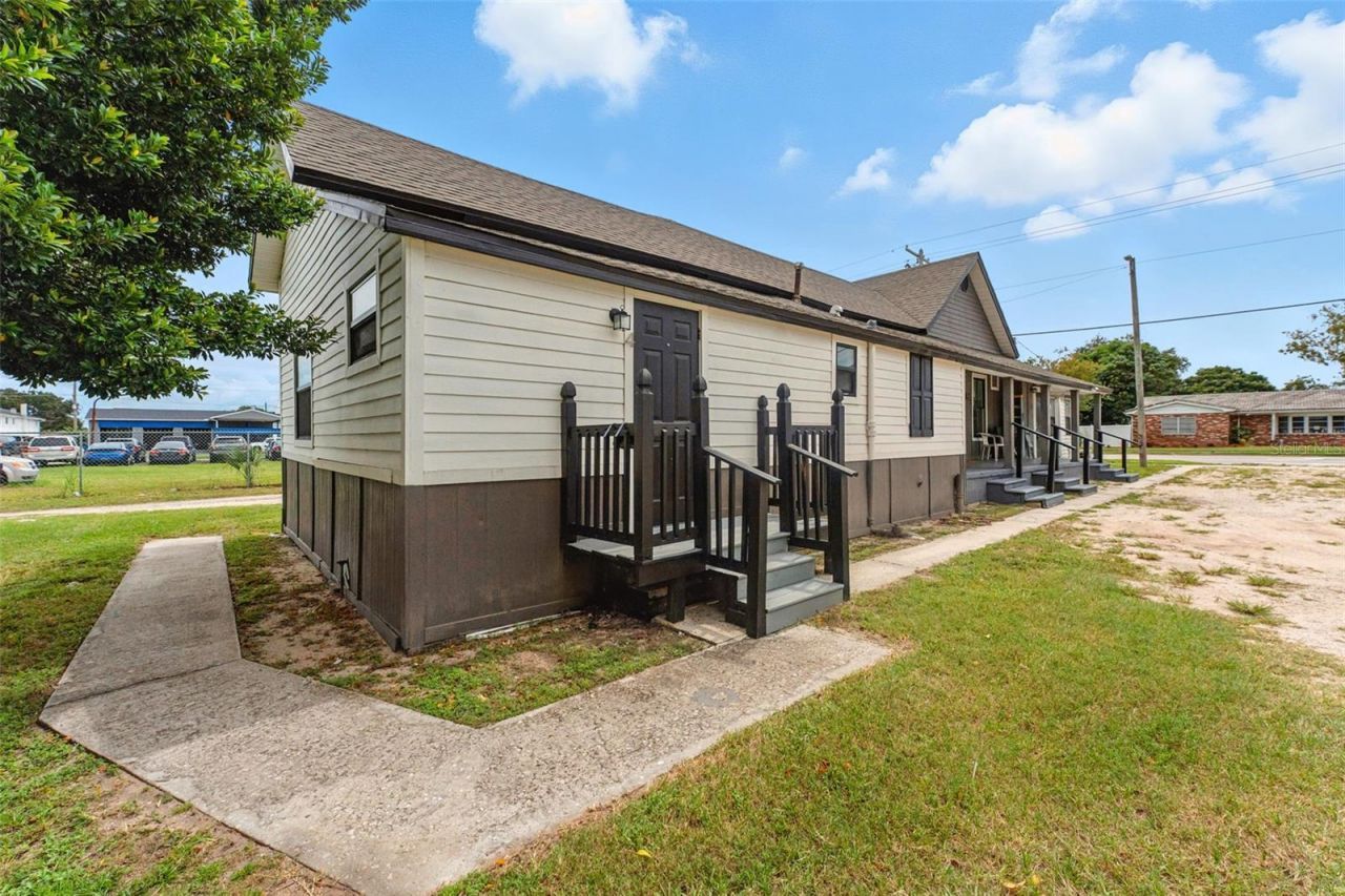 19 W Eagle Avenue, Eagle Lake, FL 33839 Photo