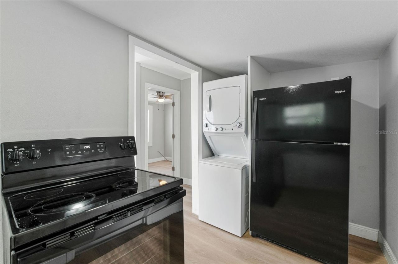 19 W Eagle Avenue, Eagle Lake, FL 33839 Photo