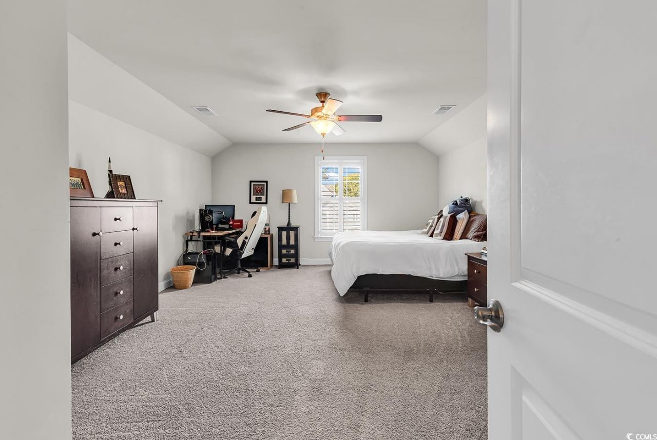 223 All Saints Loop Photo 26