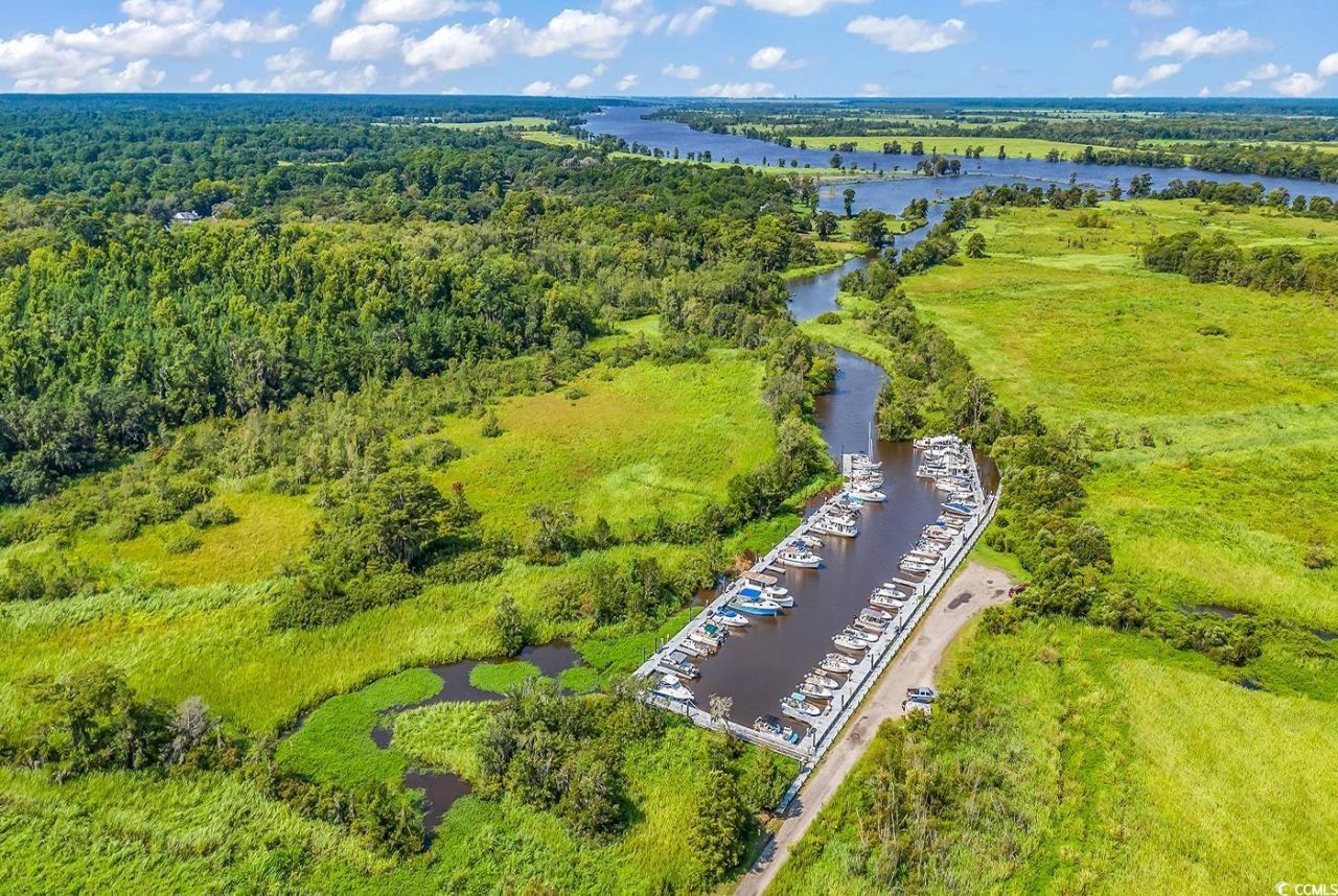 223 All Saints Loop Photo 38