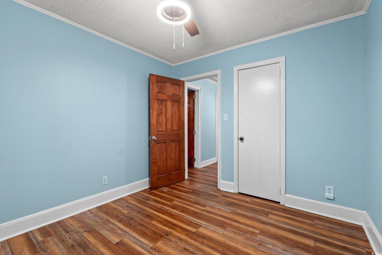 902 Palm St. Photo 22