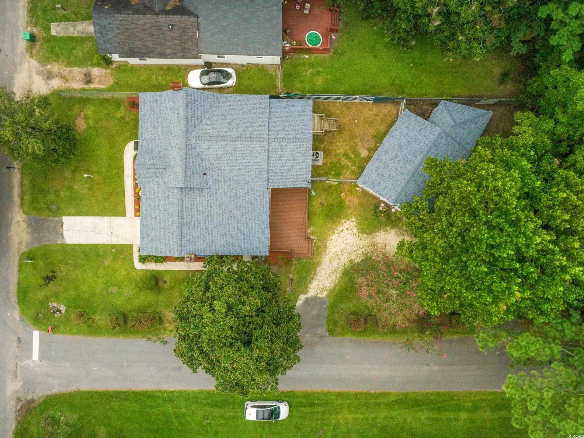 902 Palm St. Photo 32