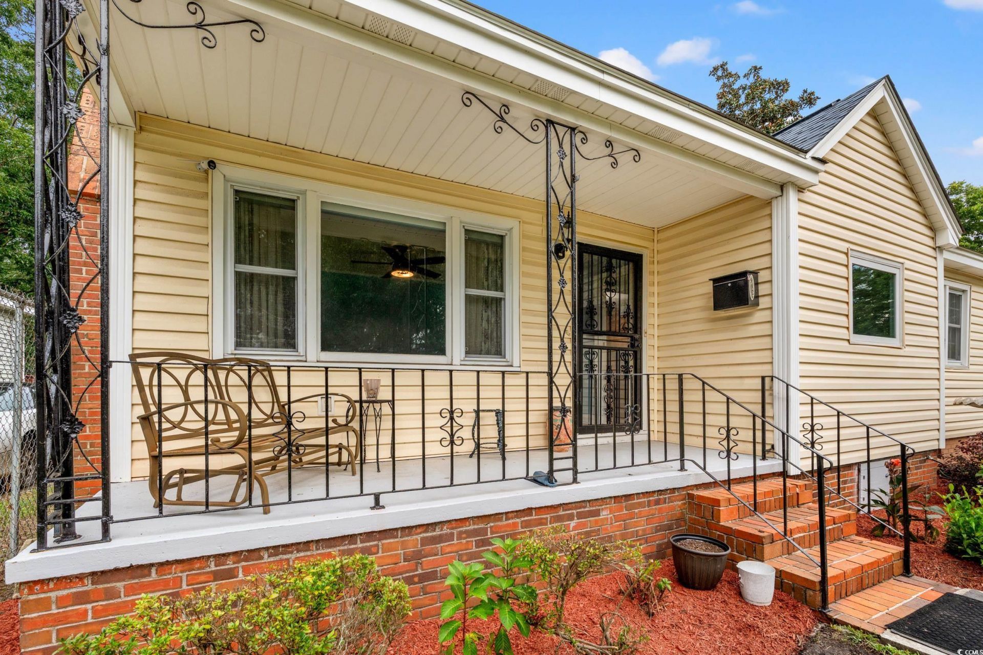 902 Palm St. Photo 33
