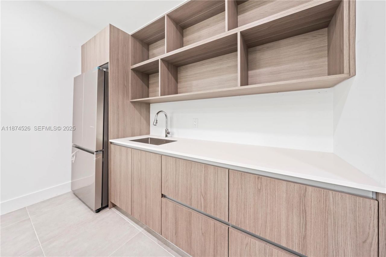 857 SW 14th Ave, Unit A, Miami, FL 33135 Photo