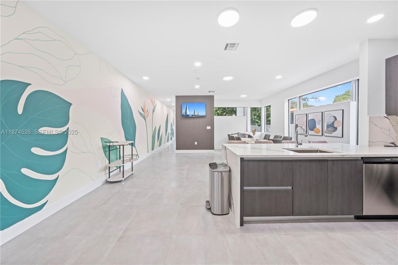 857 SW 14th Ave, Unit A, Miami, FL 33135 Photo