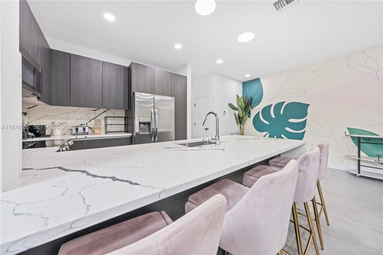 857 SW 14th Ave, Unit A, Miami, FL 33135 Photo