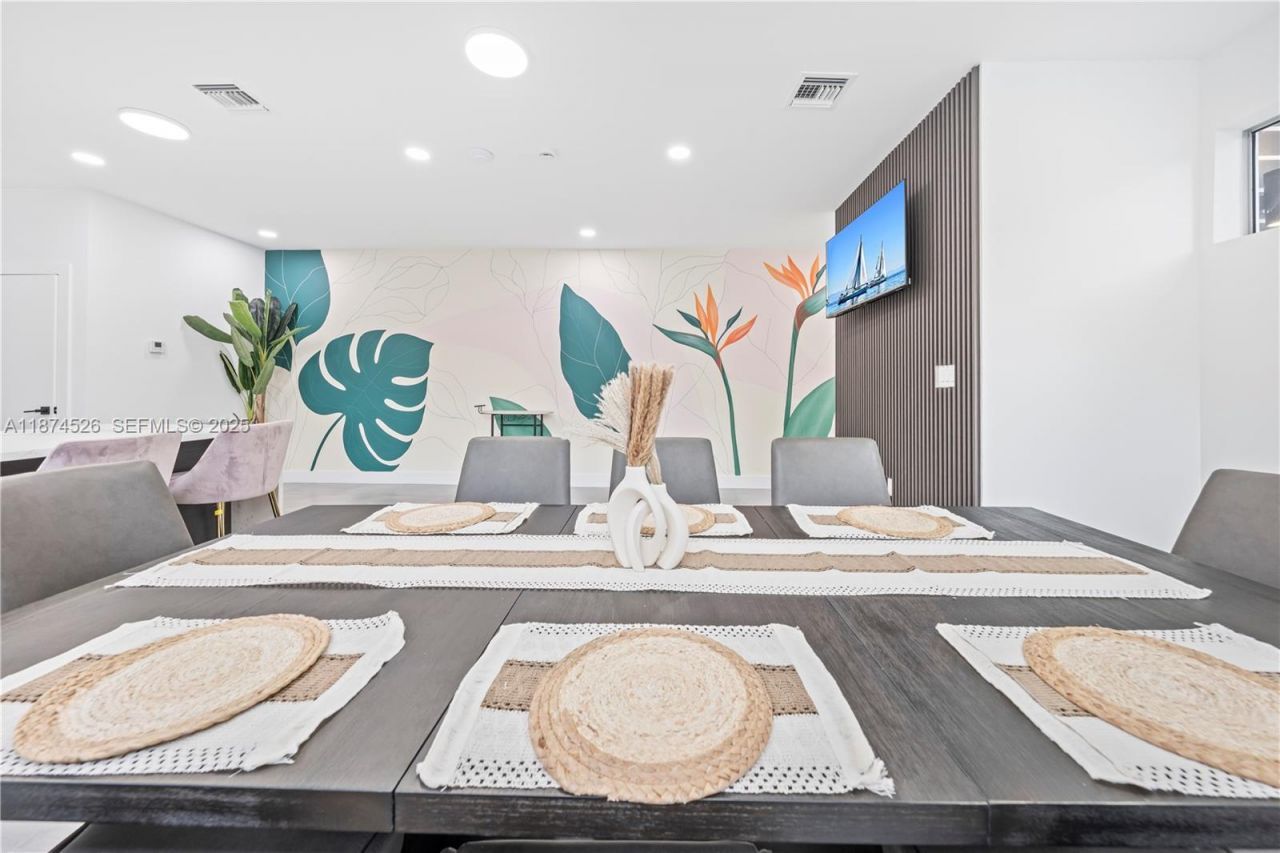 857 SW 14th Ave, Unit A, Miami, FL 33135 Photo