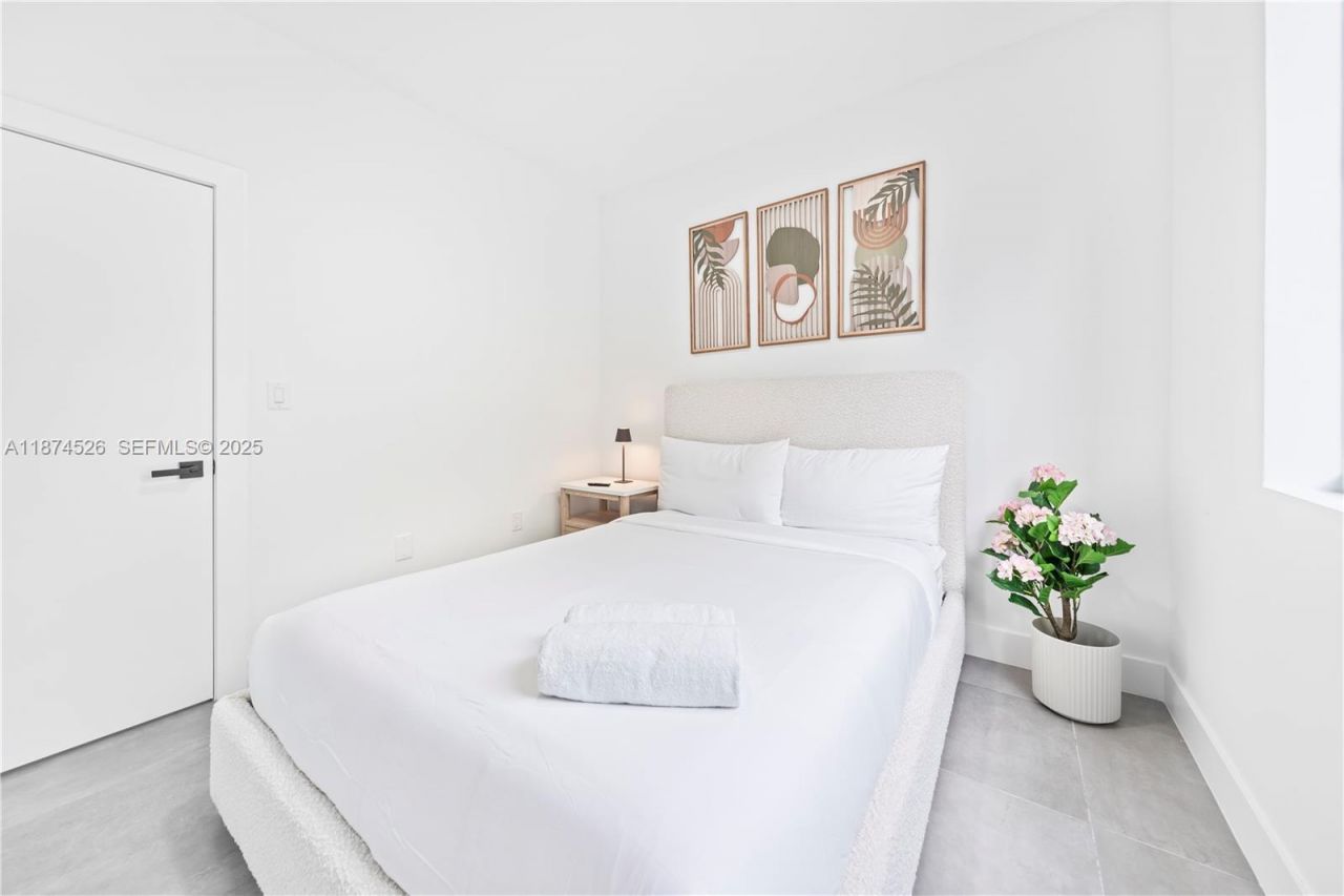 857 SW 14th Ave, Unit A, Miami, FL 33135 Photo