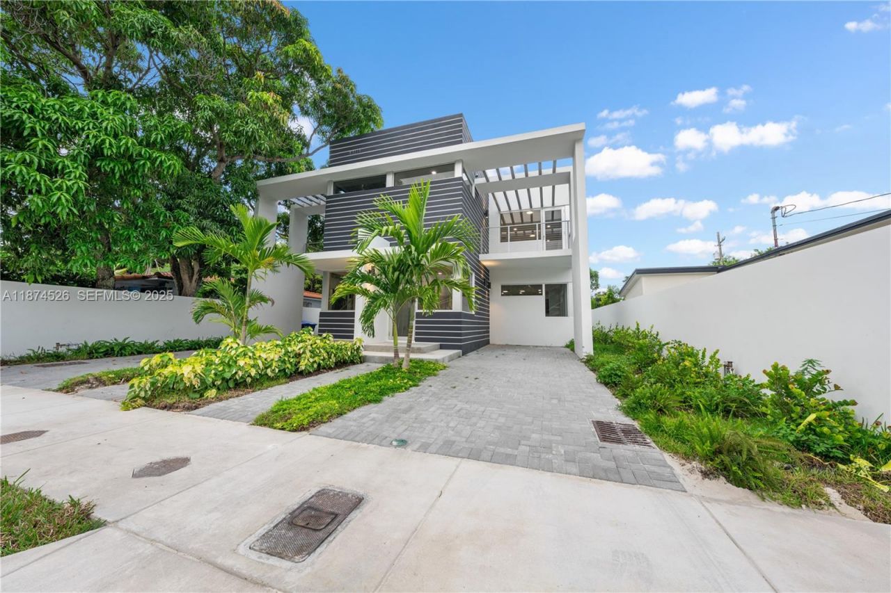 857 SW 14th Ave, Unit A, Miami, FL 33135 Photo