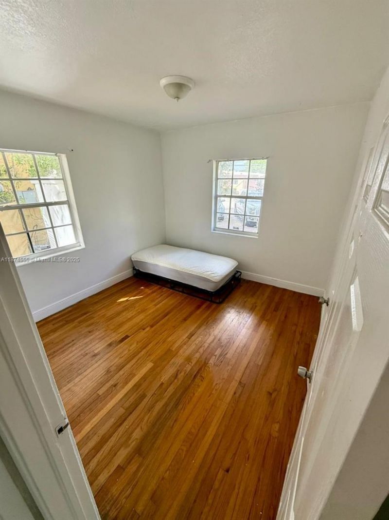 1791 Marseille Dr, Unit 2, Miami Beach, FL 33141 Photo