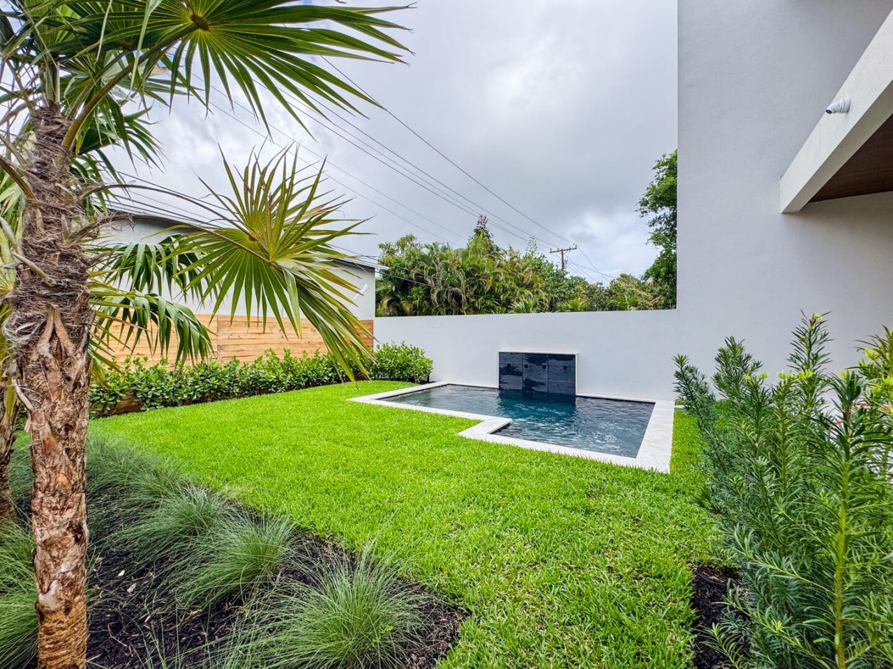 1319 NE 14th Avenue, Unit 1319, Fort Lauderdale, FL 33316 Photo