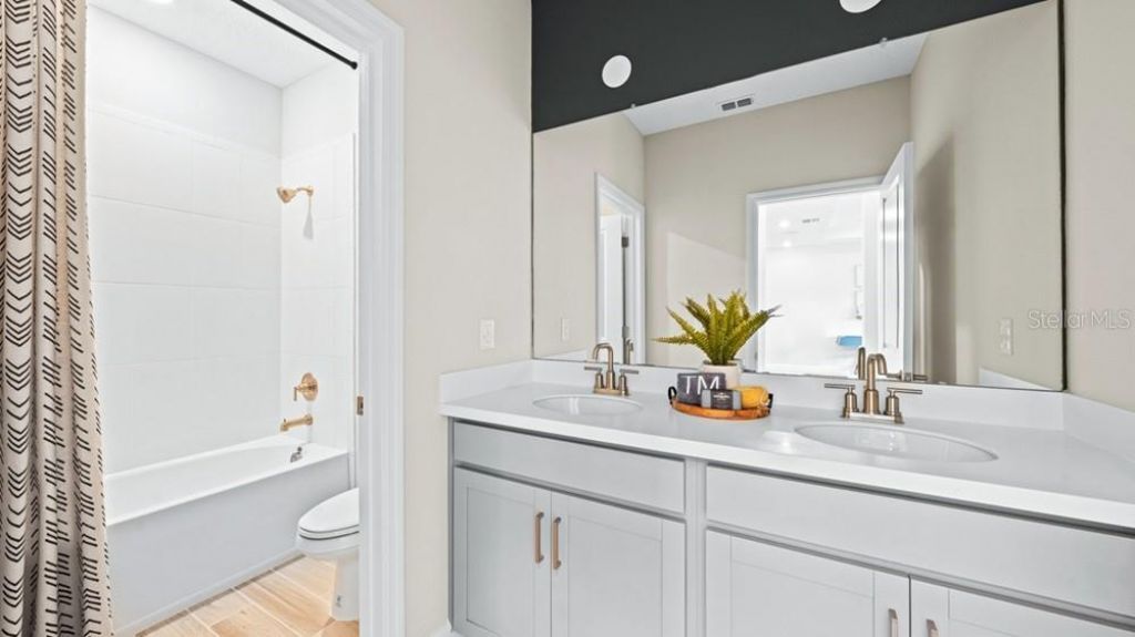 12525 Wharf Terrace, Palmetto, FL 34221 Photo