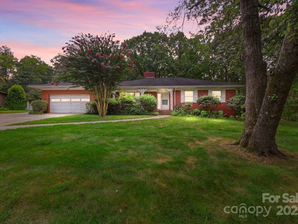 921 Confederate Avenue, Salisbury, NC 28144