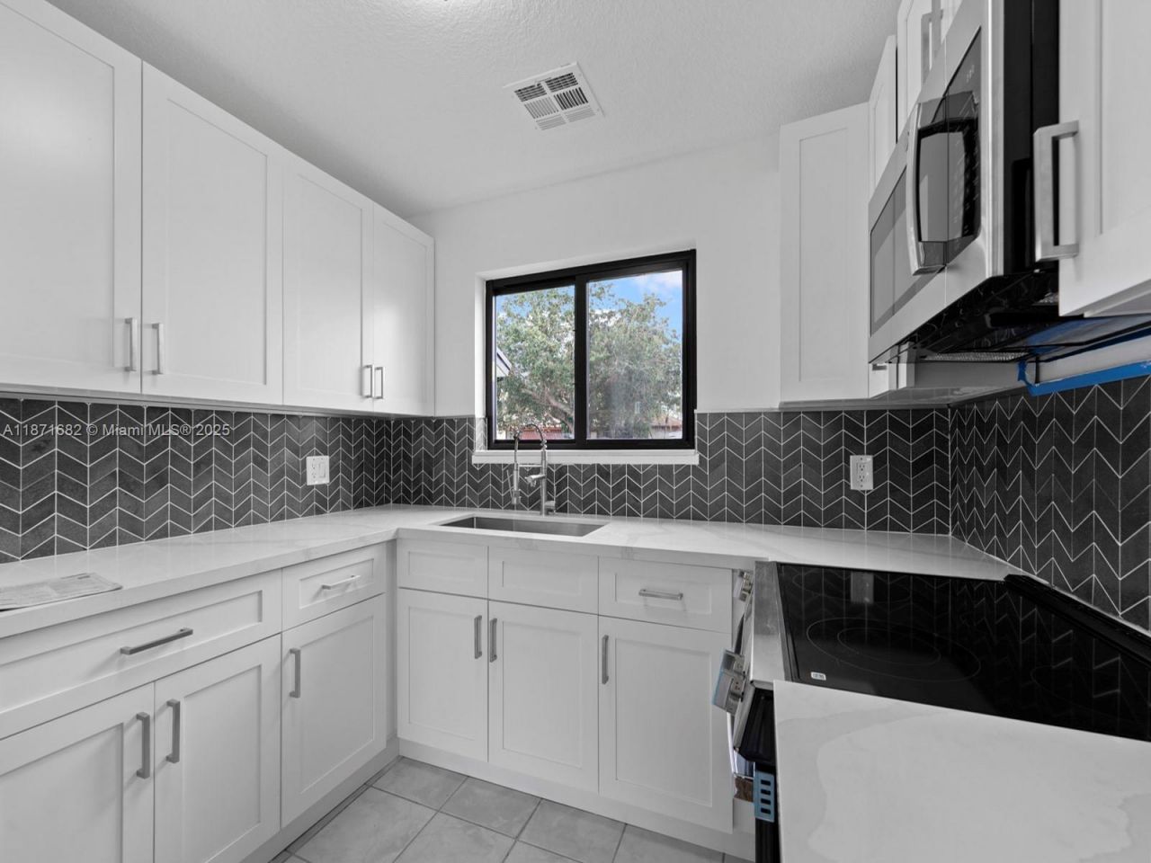 21003 SW 124th Ave Rd, Miami, FL 33177 Photo