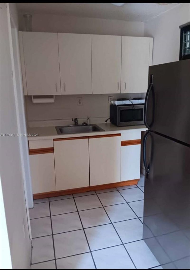 9360 SW 37th St, Miami, FL 33165 Photo