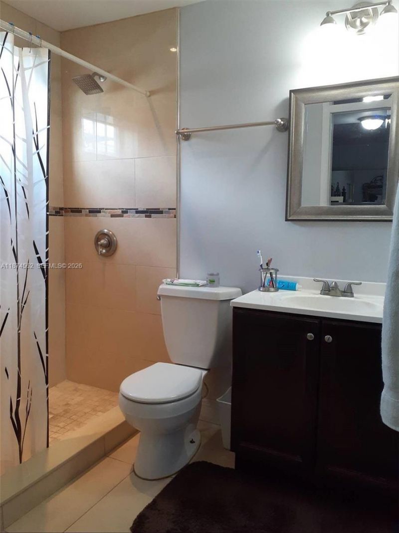 9360 SW 37th St, Miami, FL 33165 Photo