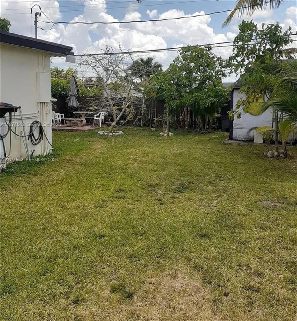 9360 SW 37th St, Miami, FL 33165 Photo