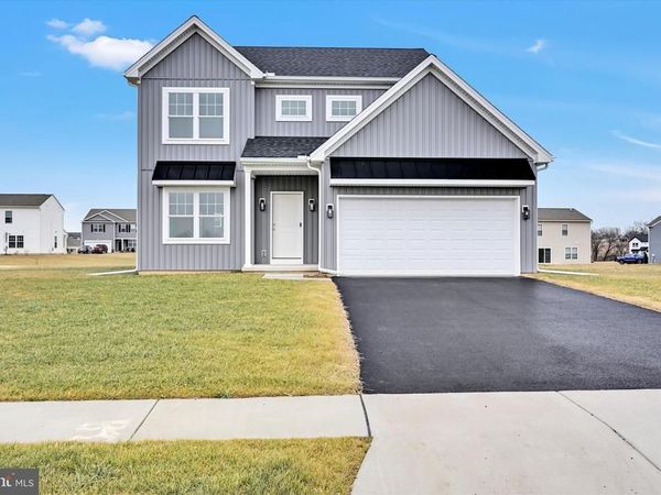 14 FAMILY DRIVE, CARLISLE, PA 17013