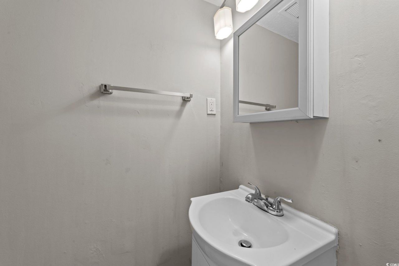 502 6th Ave. N Photo 12