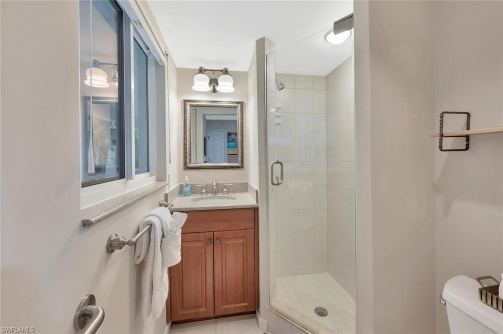 180 6th Ave S, Unit 3, Naples, FL 34102 Photo