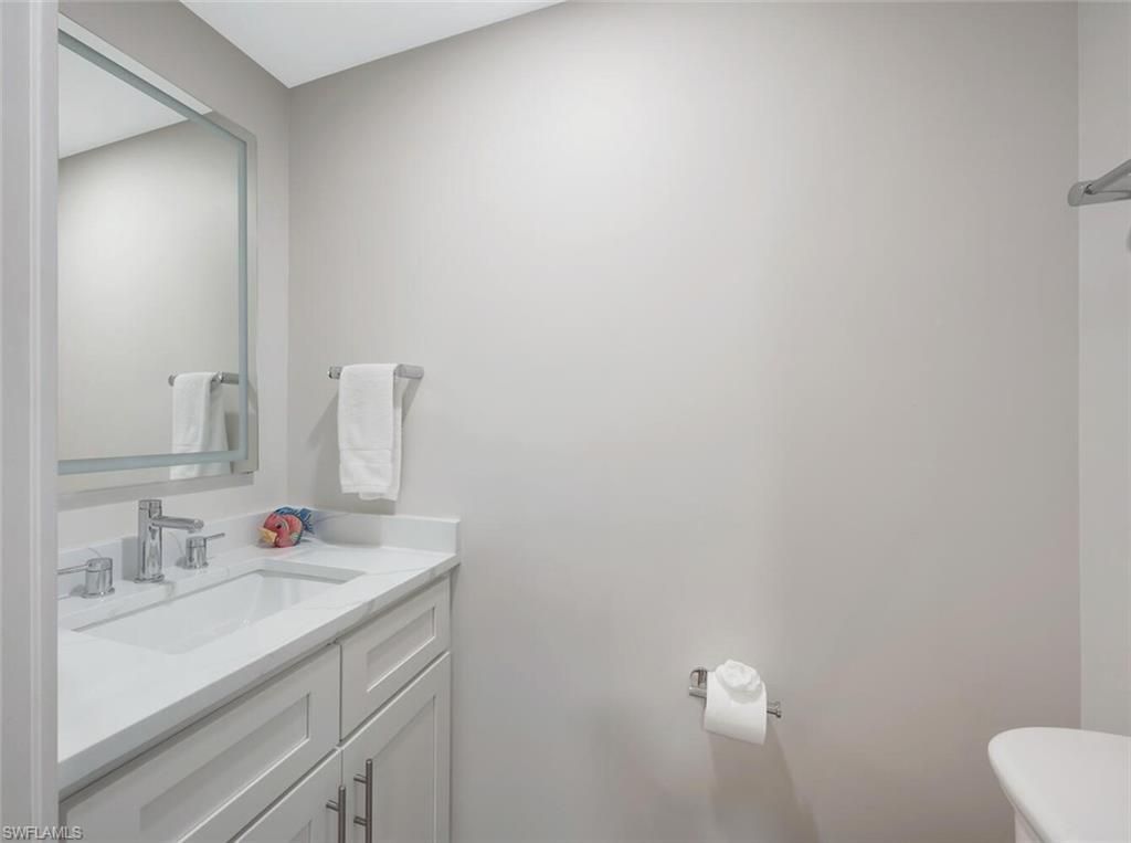 180 6th Ave S, Unit 3, Naples, FL 34102 Photo