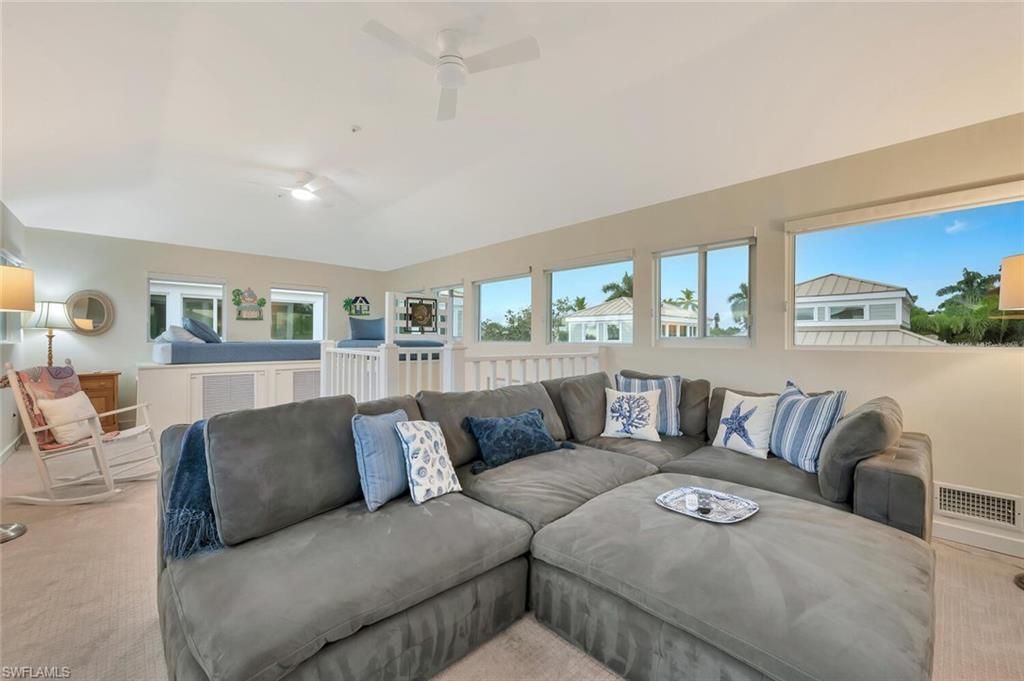 180 6th Ave S, Unit 3, Naples, FL 34102 Photo