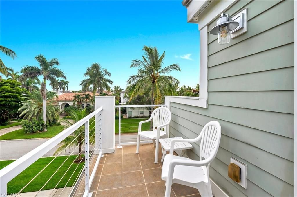 180 6th Ave S, Unit 3, Naples, FL 34102 Photo