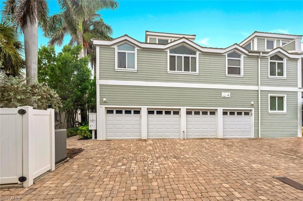 180 6th Ave S, Unit 3, Naples, FL 34102 Photo