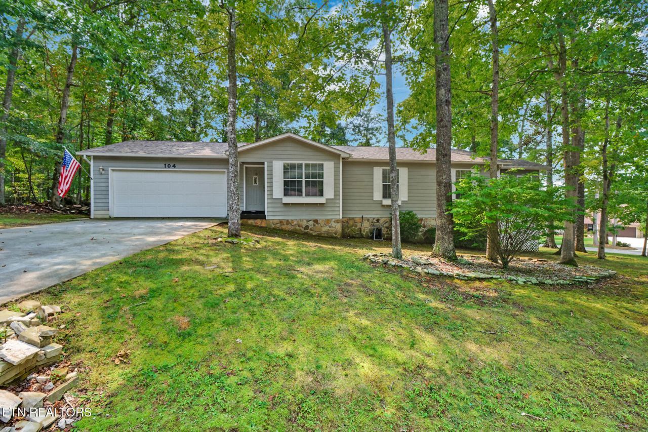 104 Juniper Drive, Crossville, TN 38558 Main Photo