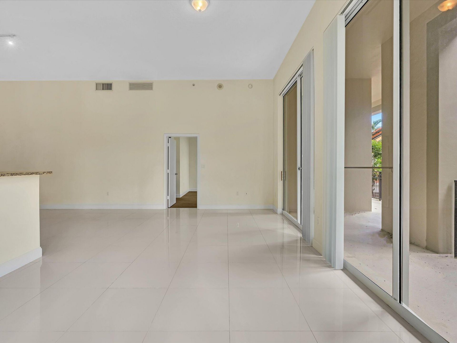 550 Okeechobee Boulevard, Unit 122, West Palm Beach, FL 33401 Photo
