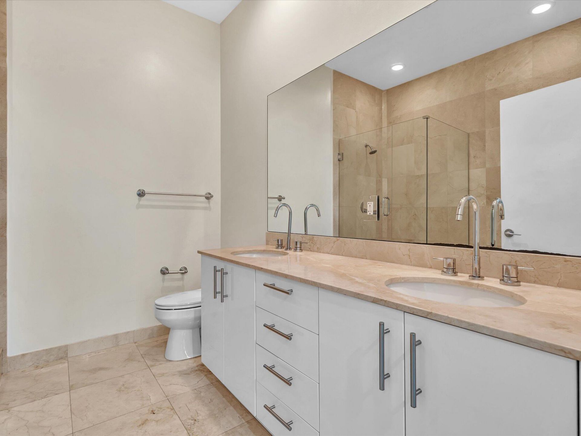 550 Okeechobee Boulevard, Unit 122, West Palm Beach, FL 33401 Photo